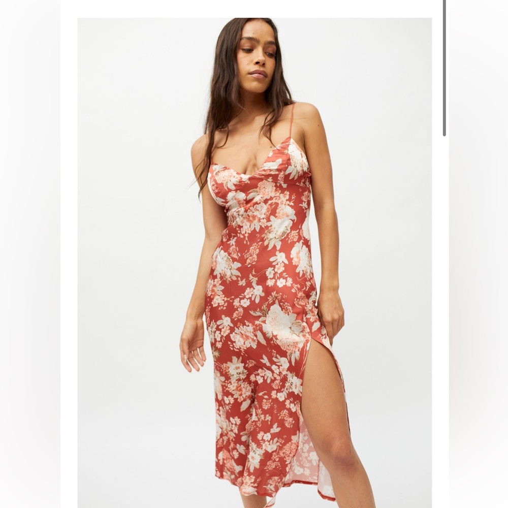 URBAN OUTFITTERS FLORAL DRESS